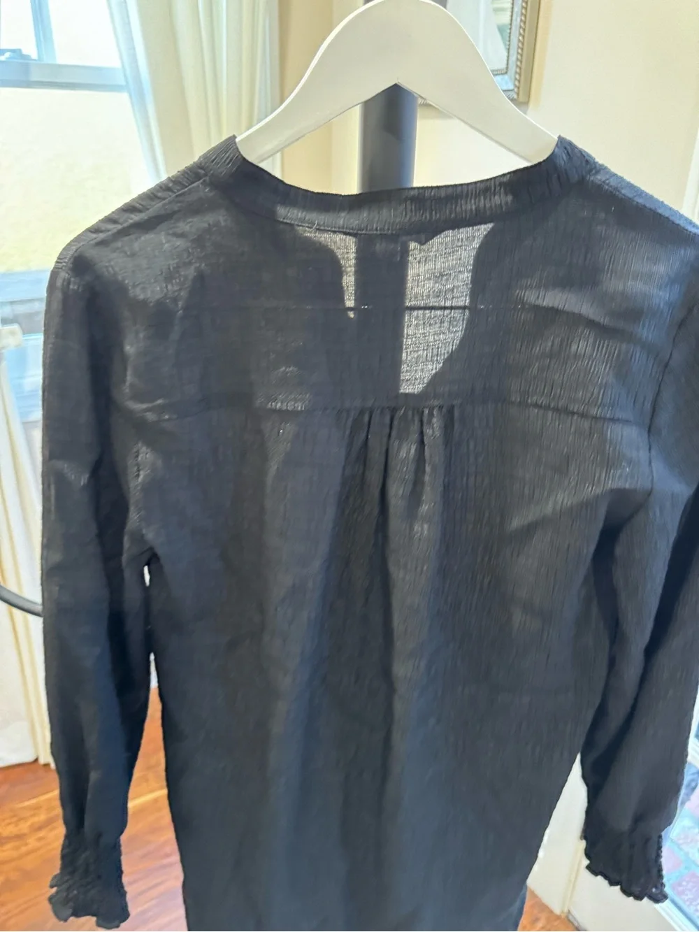 Steve Madden Black Long-Sleeve Shirt Coverup Classic Lightweight Size Small